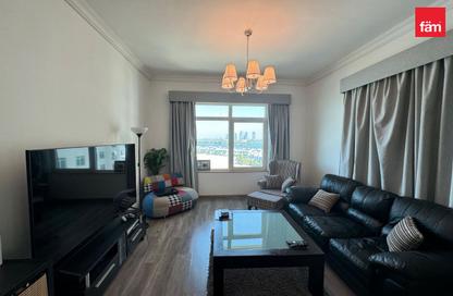 Apartment - 3 Bedrooms - 3 Bathrooms for rent in Al Nabat - Shoreline Apartments - Palm Jumeirah - Dubai