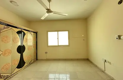 Apartment - 3 Bedrooms - 3 Bathrooms for rent in Fire Station Road - Muwaileh - Sharjah