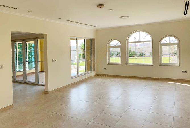 Elegant 3BR + Maid Villa | Modern Design