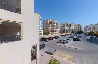 شقة - 2 غرف نوم - 2 حمامات للايجار في C شقق مارينا - مساكن الحمرا مارينا - قرية الحمرا - رأس الخيمة