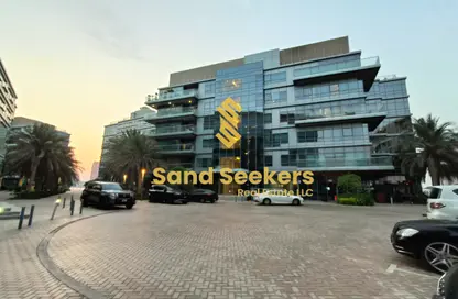 Apartment - 2 Bedrooms - 3 Bathrooms for rent in Al Marasy - Al Bateen - Abu Dhabi