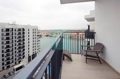 Apartment - Studio - 1 Bathroom for rent in Waters Edge - Yas Island - Abu Dhabi