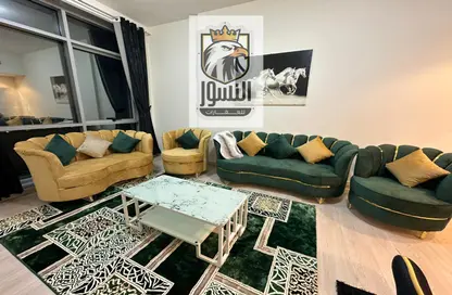شقة - غرفة نوم - 2 حمامات للايجار في مساكن كورنيش عجمان - طريق كورنيش عجمان - عجمان