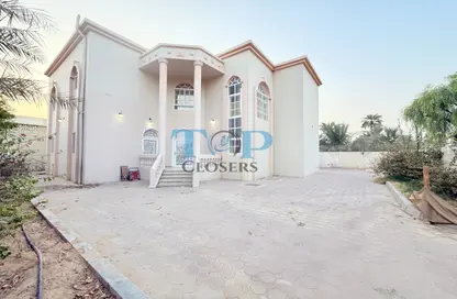 Villa - 4 Bedrooms - 5 Bathrooms for rent in Al Sarooj - Al Ain