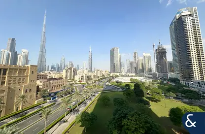 Apartment - 3 Bedrooms - 4 Bathrooms for sale in South Ridge 1 - South Ridge - Downtown Dubai - Dubai