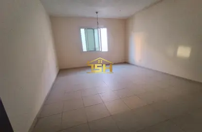 Empty Room image for: Apartment - 2 Bedrooms - 2 Bathrooms for rent in Al Qulaya'ah - Al Sharq - Sharjah, Image 1
