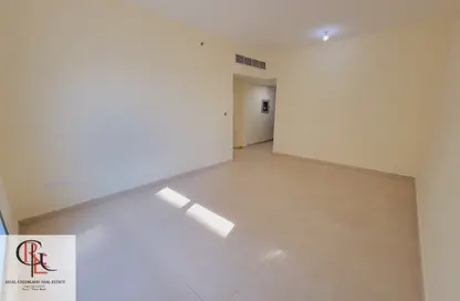 Apartment - 2 Bedrooms - 2 Bathrooms for rent in Shabiya 12 - Shabiya - Mussafah - Abu Dhabi