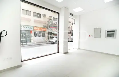 Shop - Studio for rent in Al Huda Building - Naif - Deira - Dubai