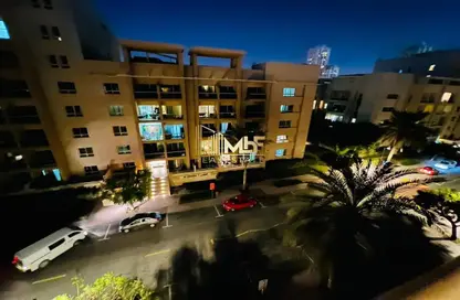 Apartment - 1 Bathroom for rent in Al Thayyal 3 - Al Thayyal - Greens - Dubai