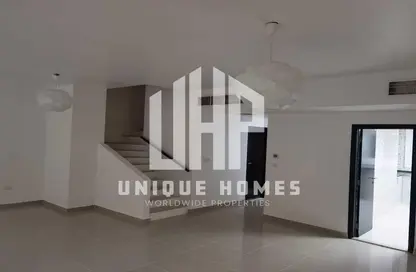 Villa - 5 Bedrooms - 6 Bathrooms for sale in Arabian Style - Al Reef Villas - Al Reef - Abu Dhabi