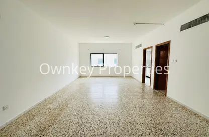 Apartment - Studio - 1 Bathroom for rent in Al Raffa - Bur Dubai - Dubai