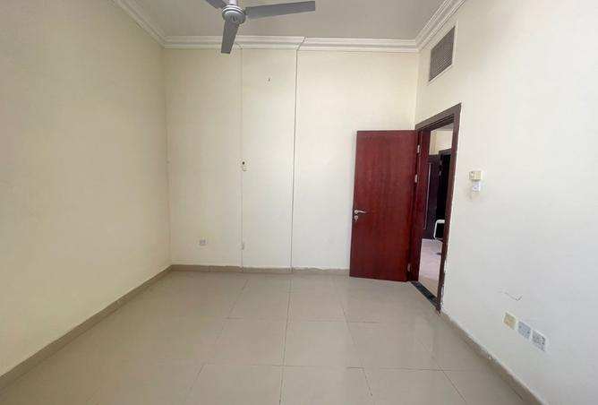 15801030 - Property Image 2