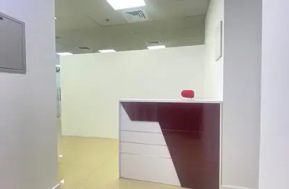 مركز أعمال - استوديو - 4 حمامات للايجار في برج بارك لين - الخليج التجاري - دبي