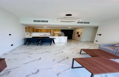 شقة - غرفة نوم - 2 حمامات للايجار في المارية فيستا - جزيرة المارية - أبوظبي