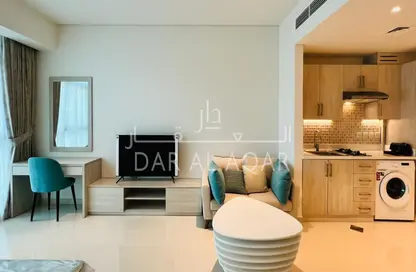 صورة لـ غرفة المعيشة شقة - 1 حمام للايجار في سيفين بالم - نخلة جميرا - دبي ، صورة رقم 1