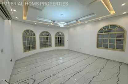 Villa - 5 Bedrooms - 7 Bathrooms for sale in Al Mowaihat 3 - Al Mowaihat - Ajman