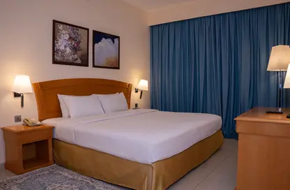 Hotel  and  Hotel Apartment - 1 Bedroom - 1 Bathroom for rent in Al Fardan Centre - Al Majaz 3 - Al Majaz - Sharjah