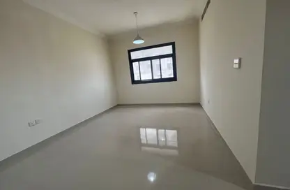 شقة - 2 غرف نوم - 2 حمامات للايجار في شارع الشيخ جابر الصباح - النعيمية - النعيمية - عجمان