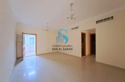 Apartment - 2 Bedrooms - 2 Bathrooms for rent in Al Hafeet Tower 8 - Al Nahda - Sharjah