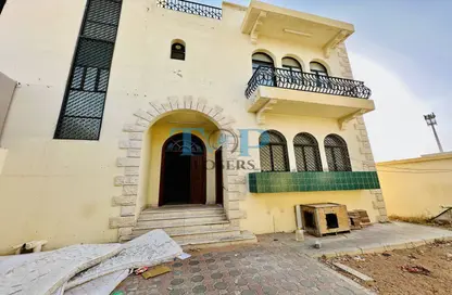فيلا - 5 غرف نوم - 6 حمامات للايجار في الرويكة - المويجي - العين