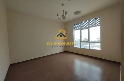 شقة - 2 غرف نوم - 2 حمامات للايجار في المقاطعة المركزية - العين