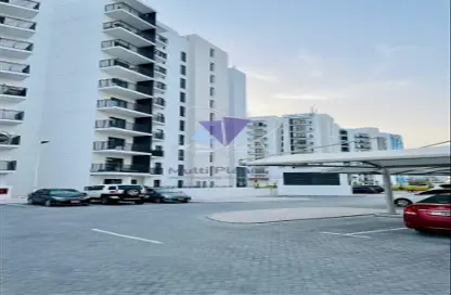 Apartment - 2 Bedrooms - 2 Bathrooms for rent in Waters Edge - Yas Island - Abu Dhabi