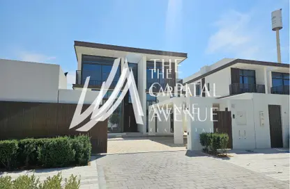 Villa - 5 Bedrooms - 6 Bathrooms for rent in Nad Al Dhabi - Al Jubail Island - Abu Dhabi