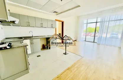 Apartment - 1 Bedroom - 2 Bathrooms for rent in Binghatti Apartments - Dubai Silicon Oasis - Dubai