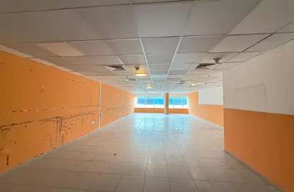 Office Space - Studio - 1 Bathroom for rent in Hamsah A - Al Karama - Dubai