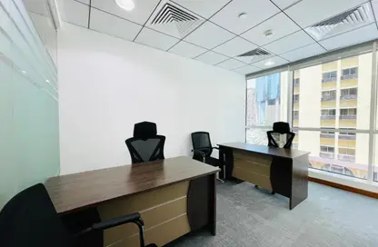 Office Space - Studio - 4 Bathrooms for rent in Hamdan Street - Abu Dhabi