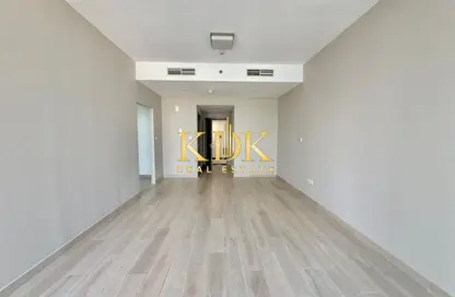 Apartment - 1 Bedroom - 1 Bathroom for rent in Bloom Towers B - Bloom Towers - Jumeirah Village Circle - Dubai