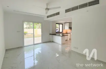 Townhouse - 2 Bedrooms - 3 Bathrooms for rent in Springs 11 - The Springs - Dubai