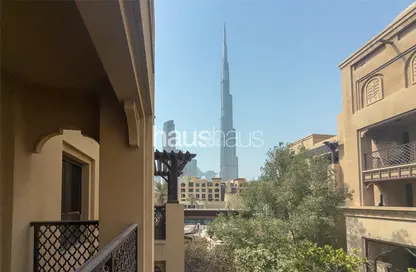 Apartment - 2 Bedrooms - 3 Bathrooms for sale in Zaafaran 4 - Zaafaran - Old Town - Dubai