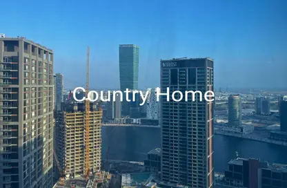 Office Space - Studio - 1 Bathroom for rent in The Burlington - Business Bay - Dubai