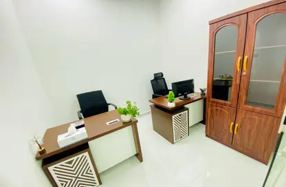 Office Space - Studio - 1 Bathroom for rent in Red Avenue - Al Garhoud - Dubai