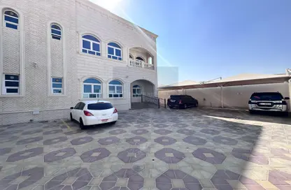 Outdoor Building image for: Apartment - 1 Bathroom for rent in Mohamed Bin Zayed City Villas - Mohamed Bin Zayed City - Abu Dhabi, Image 1