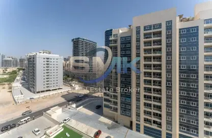 Apartment - 1 Bedroom - 2 Bathrooms for rent in Royal Residence 1 - Royal Residence - Dubai Sports City - Dubai