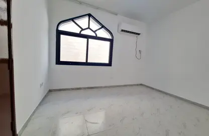 شقة - غرفة نوم - 1 حمام للايجار في بناية المرور - شارع سلطان بن زايد الاول - منطقة المرور - أبوظبي