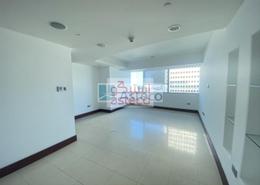 صورةغرفة فارغة لـ: شقة - 2 غرف نوم - 3 حمامات للكراء في برج التجارة العالمي السكني - المركز المالي العالمي - دبي, صورة 1