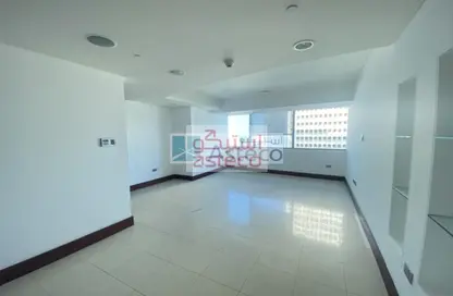 Empty Room image for: Apartment - 2 Bedrooms - 3 Bathrooms for rent in World Trade Centre Residence - World Trade Center - Dubai, Image 1