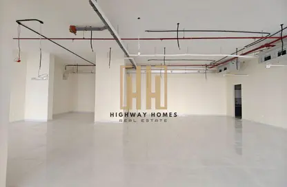 Shop - Studio - 1 Bathroom for rent in Muweileh Community - Muwaileh Commercial - Sharjah