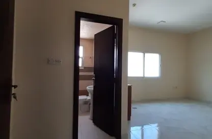 Apartment - Studio - 1 Bathroom for rent in Al Rashidiya 3 - Al Rashidiya - Ajman Apartment - Studio - 1 Bathroom for rent in Al Rashidiya 3 - Al Rashidiya - Ajman