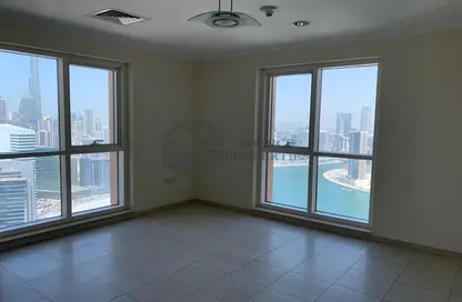 شقة - 2 غرف نوم - 3 حمامات للايجار في برج تشرشل السكني - أبراج تشرشل - الخليج التجاري - دبي
