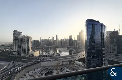 شقة - 2 غرف نوم - 3 حمامات للايجار في ذا باي - الخليج التجاري - دبي