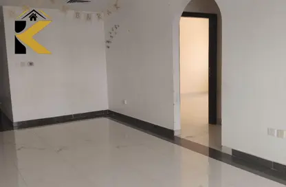 شقة - 2 غرف نوم - 2 حمامات للايجار في مبنى الميناء - 2  الروضة - الروضة - عجمان