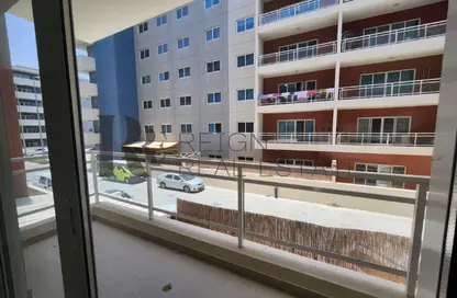 Apartment - 1 Bedroom - 2 Bathrooms for rent in Tower 28 - Al Reef Downtown - Al Reef - Abu Dhabi