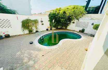 Villa - 4 Bedrooms - 4 Bathrooms for rent in Umm Suqeim 1 Villas - Umm Suqeim 1 - Umm Suqeim - Dubai
