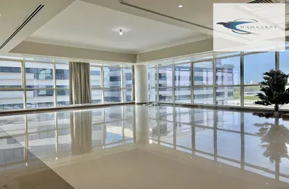 Apartment - 3 Bedrooms - 5 Bathrooms for rent in Ministries Complex - Khalifa Park - Eastern Road - Abu Dhabi