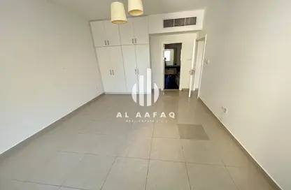 شقة - 2 غرف نوم - 3 حمامات للايجار في المجاز 3 - المجاز - الشارقة