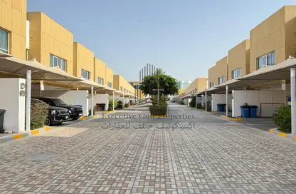 Villa - 4 Bedrooms - 5 Bathrooms for rent in Royal Marina Villas - Marina Village - Abu Dhabi